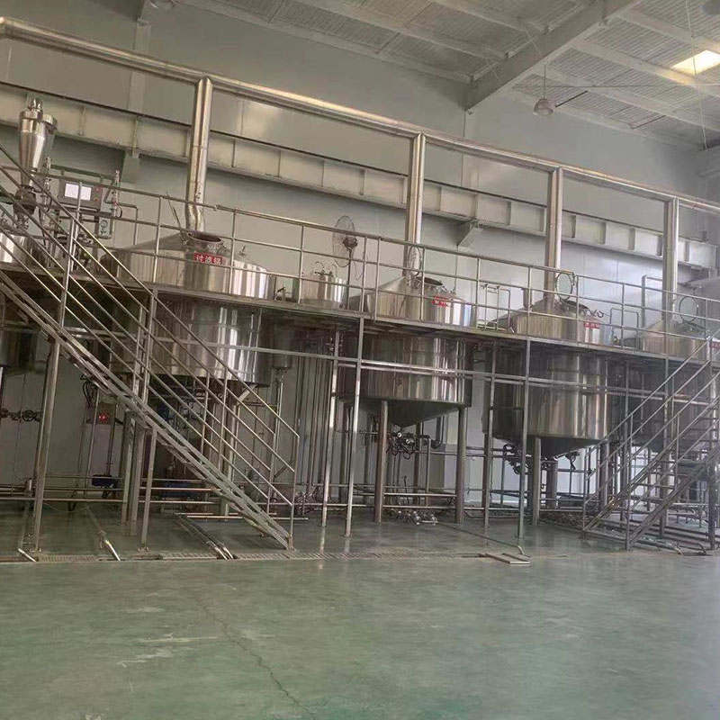 海伦精酿啤酒设备厂—平面布置、设备设计、制造、调试、培训等一条龙服务_COPY